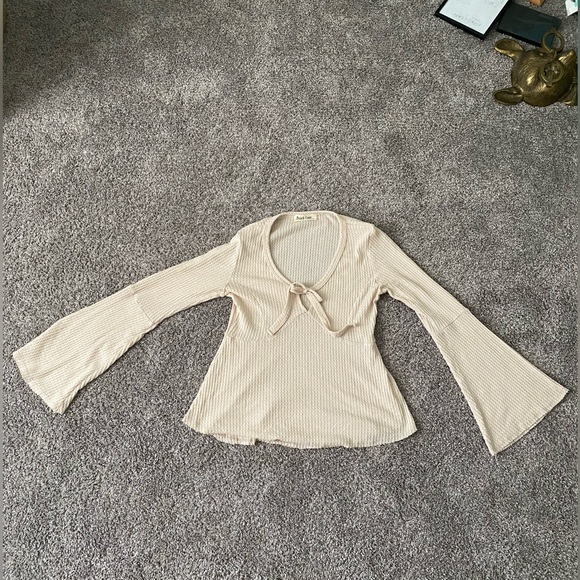 Peach Love Fitted Cream Blouse - Picture 2 of 6